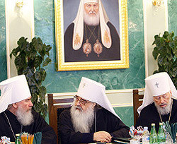 На киевском заседании Синода РПЦ говорили об экономическом кризисе 