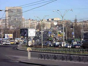 Пятеро киевлян избили на Московской площади студентов МАУП 