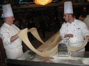 Повар приготовил спагетти длиной 211 метров 