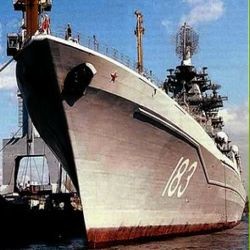 Атомный ракетный крейсер «Петр Великий» победил три лодки пиратов 