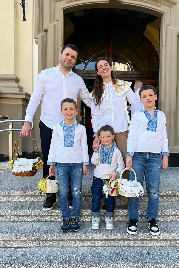 Денисенко празднует Пасху в Чернигове, Осадчая и Горбунов - в Киеве, а Решетник в Ивано-Франковске